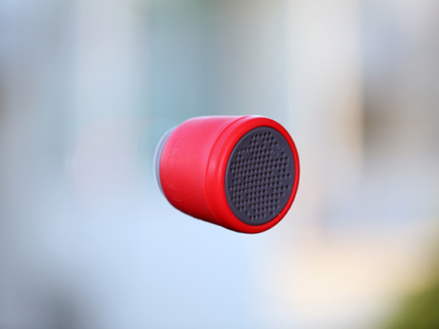 Momax - Boom Swimmer Bluetooth Speaker
