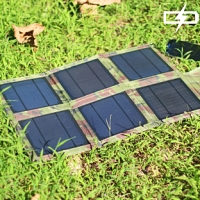 Foldable Camouflage 15W Solar Charger - 3000mA