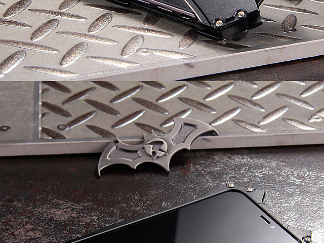 iPhone 11 (6.1) Bat Armor Metal Case
