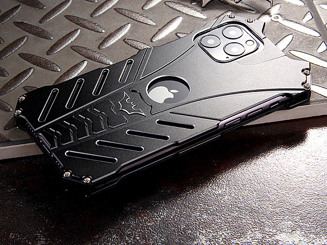 iPhone 13 Pro Max (6.7) Bat Armor Metal Case