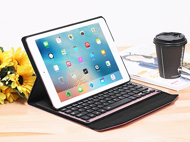 iPad Pro 9.7" Bluetooth Keyboard Case