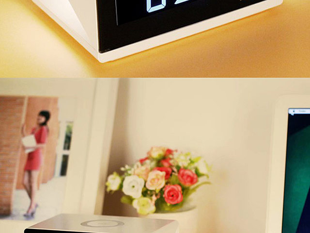 Momax Q.Clock Digital Clock with Wireless Charger