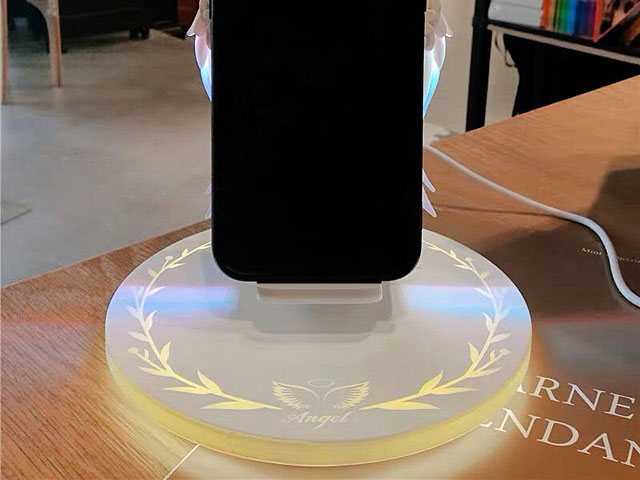 Angles Wings Wireless Charger III
